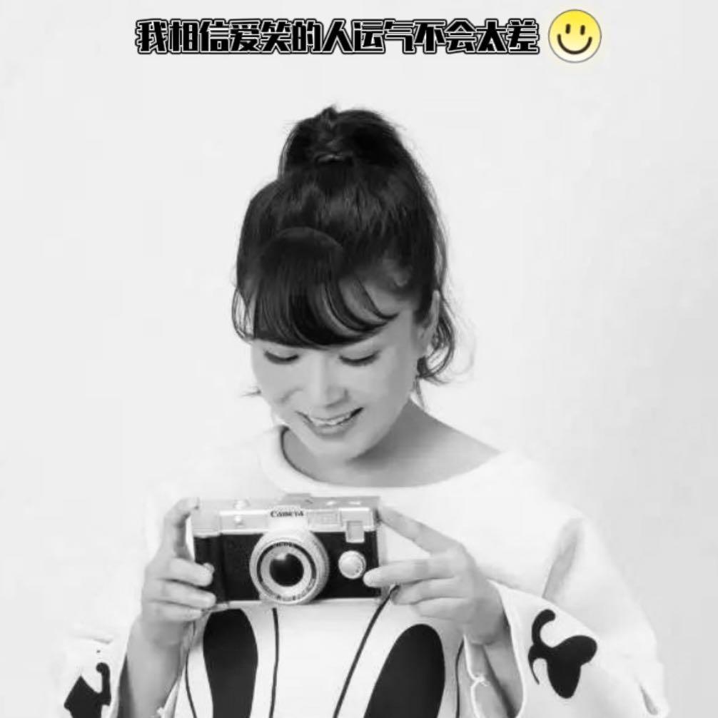 ┏ (^ω^)=☞可可