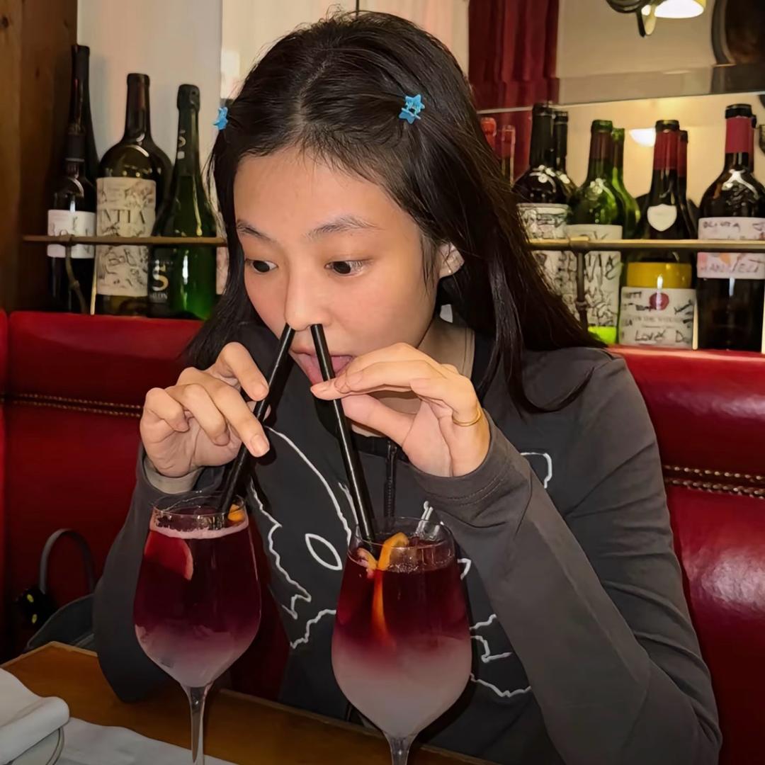 酒酿桃桃