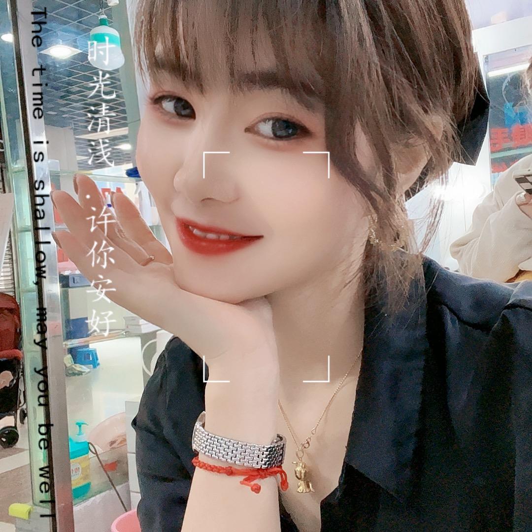 罗晓萌