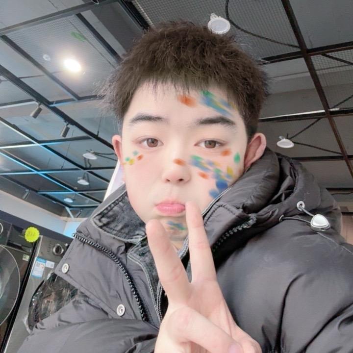 Mr小梁👀的日记