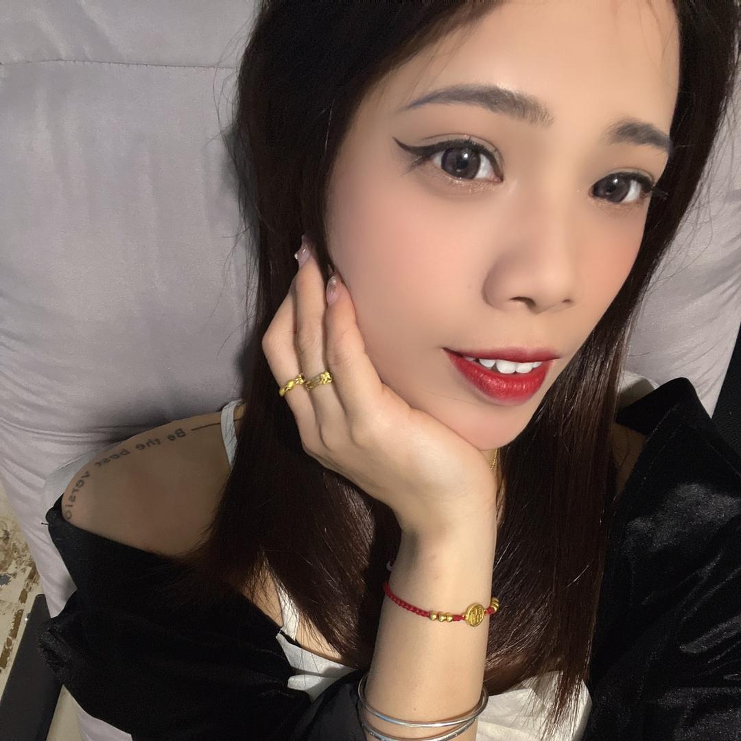 小い女人