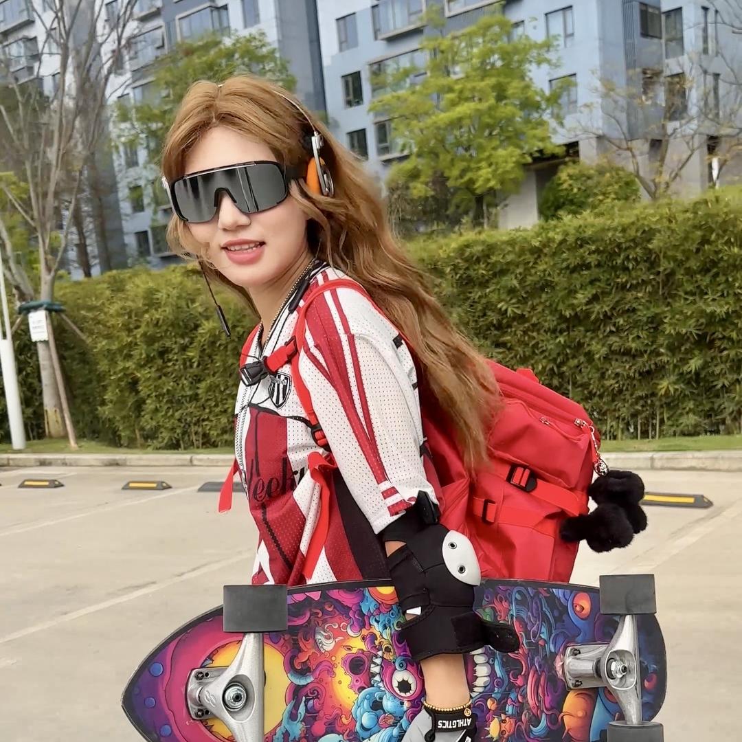 电动滑板巴哈勃女王77