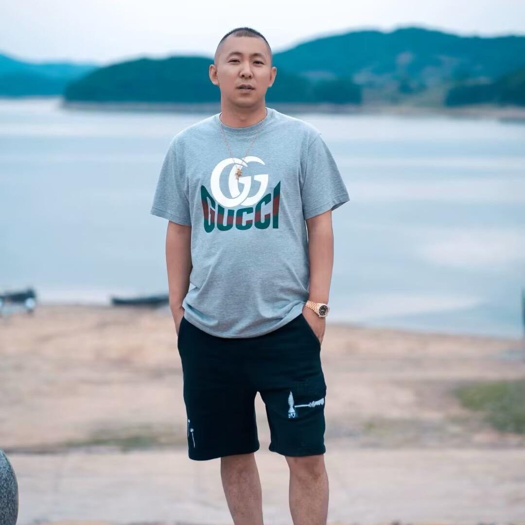 王某人