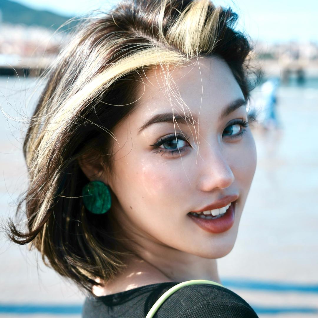 凌休闲哇
