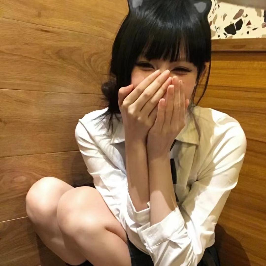 一只飞飞蛾