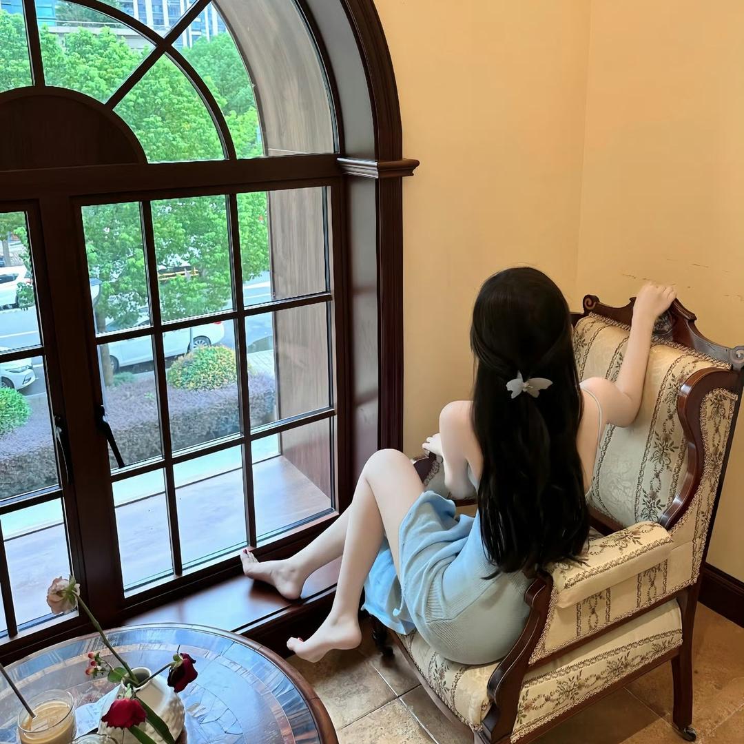 今晚早点睡L