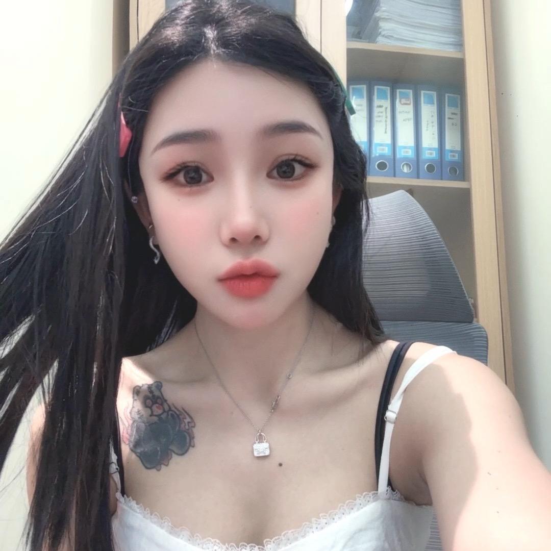 轮滑 🎧柒柒。