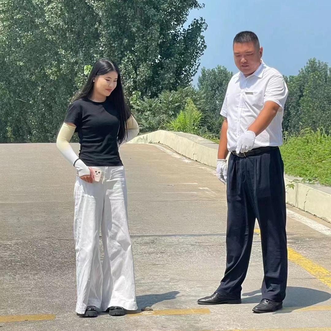 懂先生