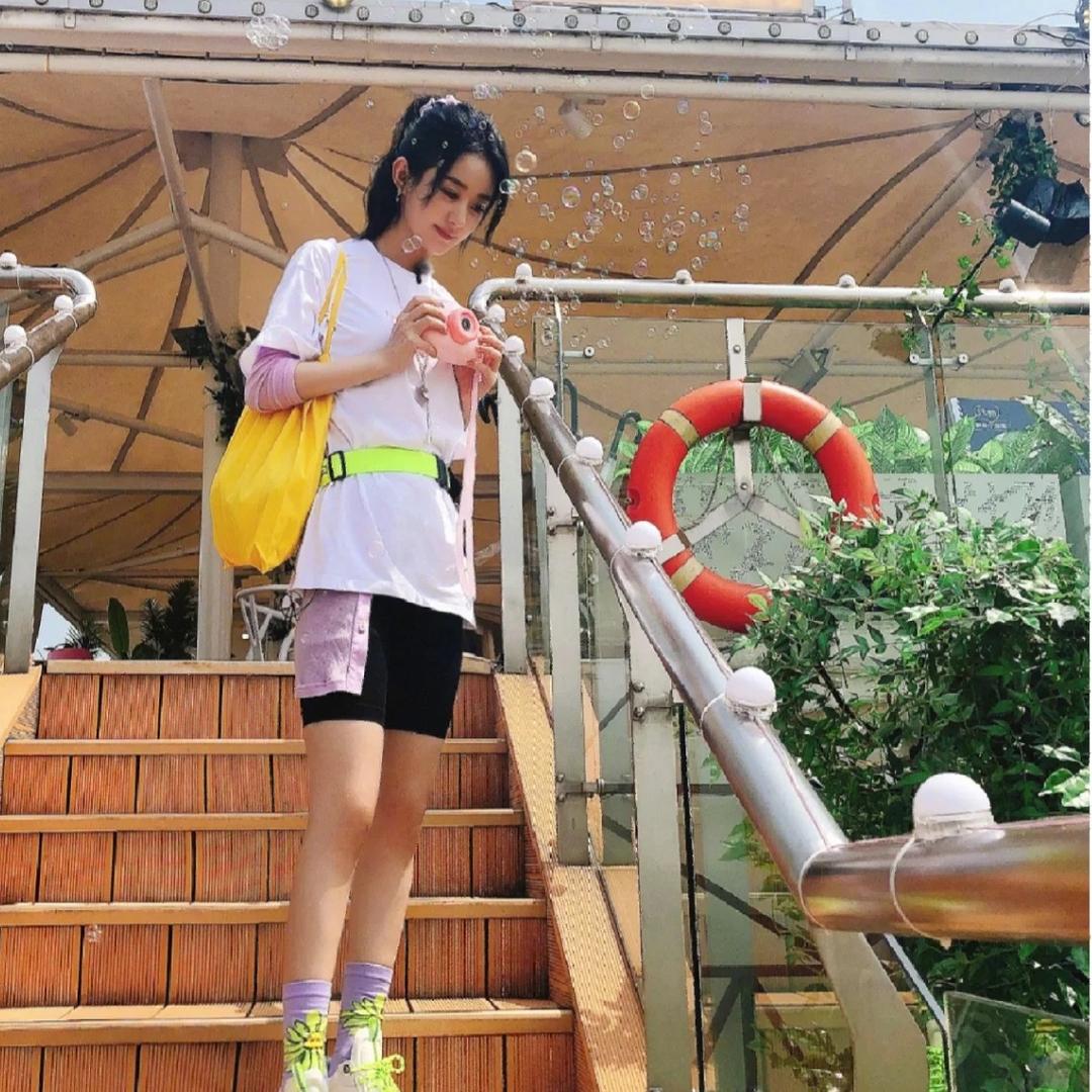 小栗同学：
