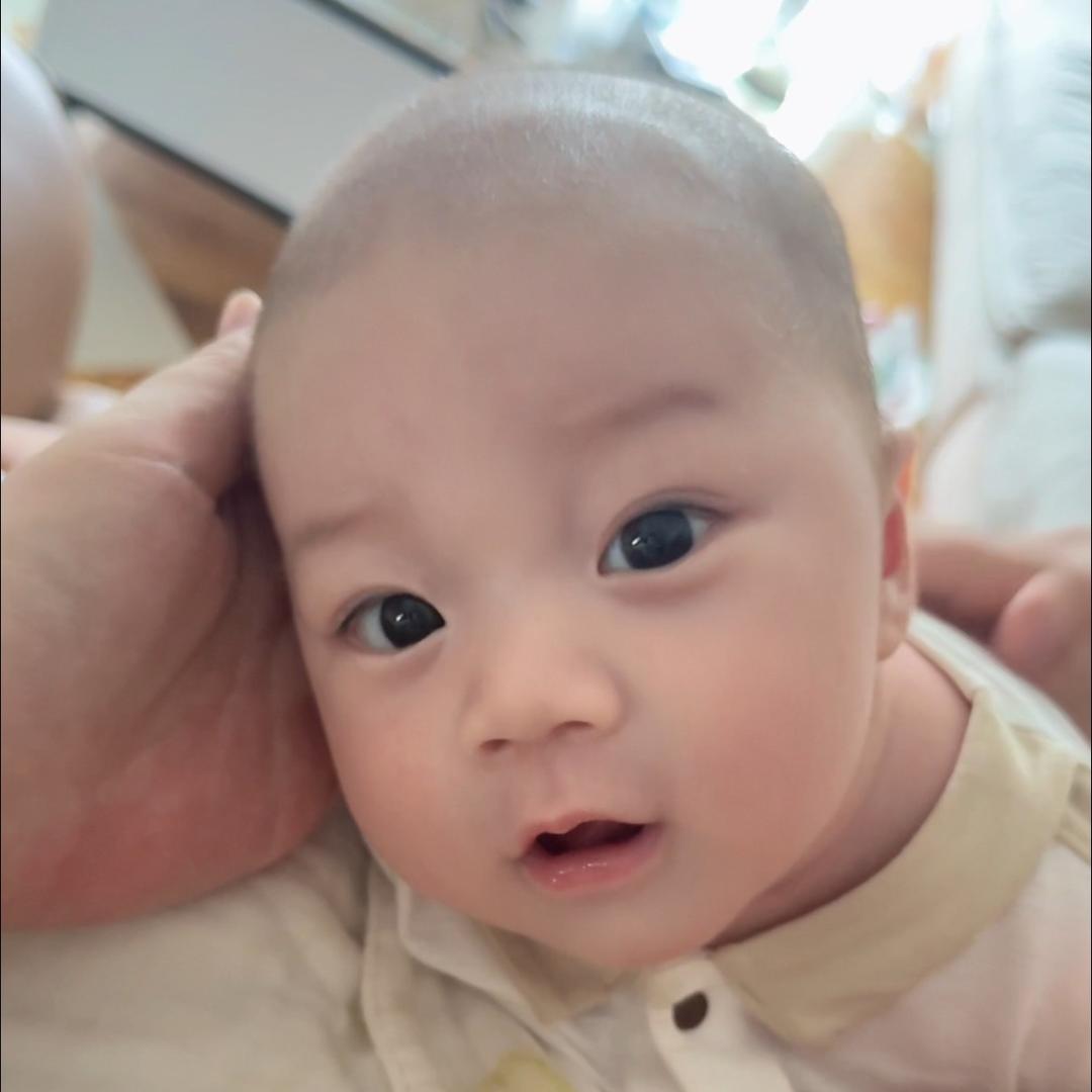 小墨墨