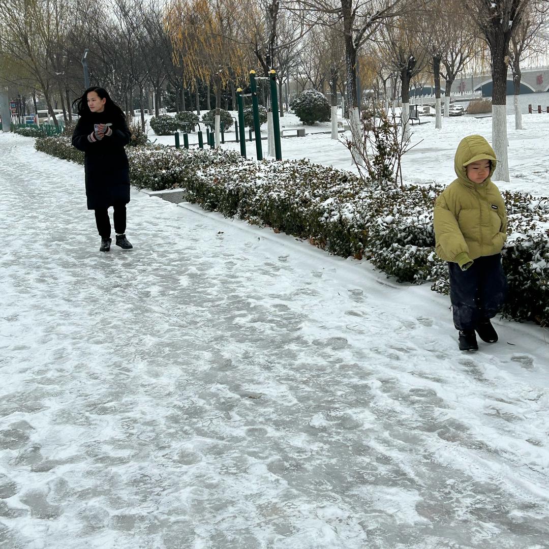 流氓带枪