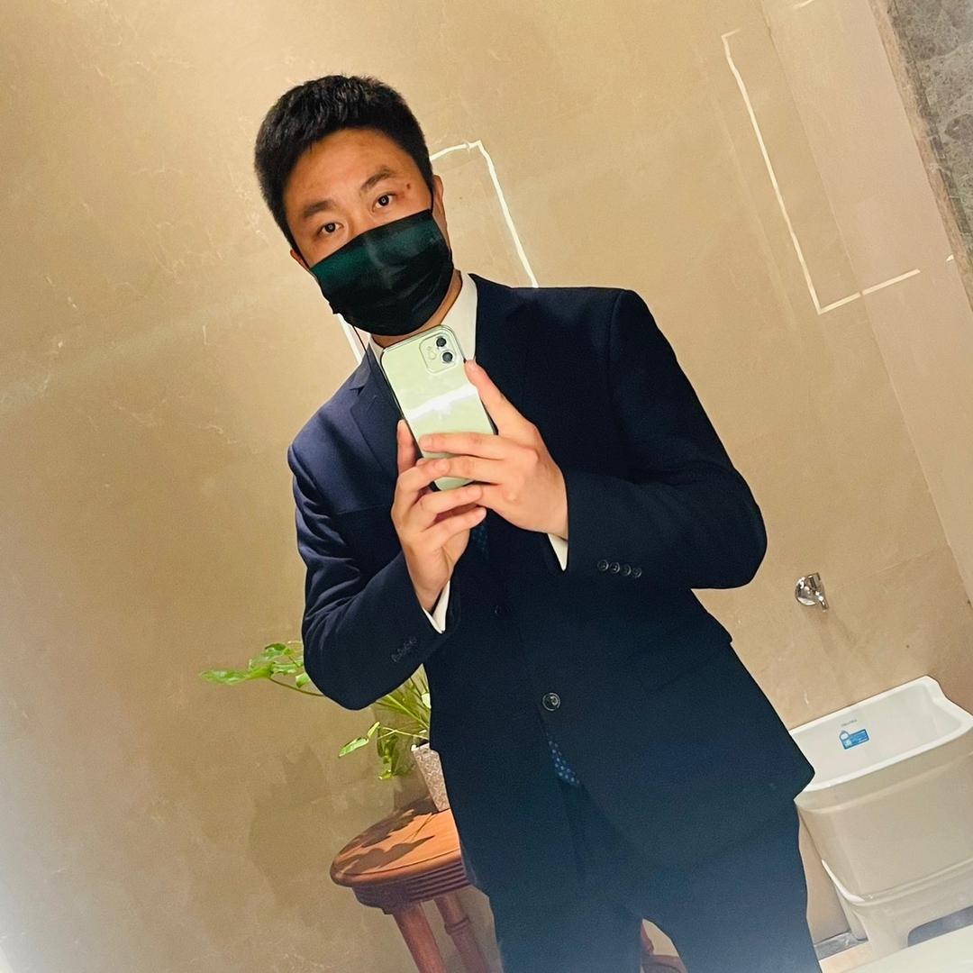 烫手的烟灰