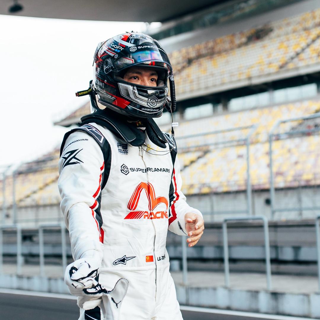 赛车手刘泽煊@抖音