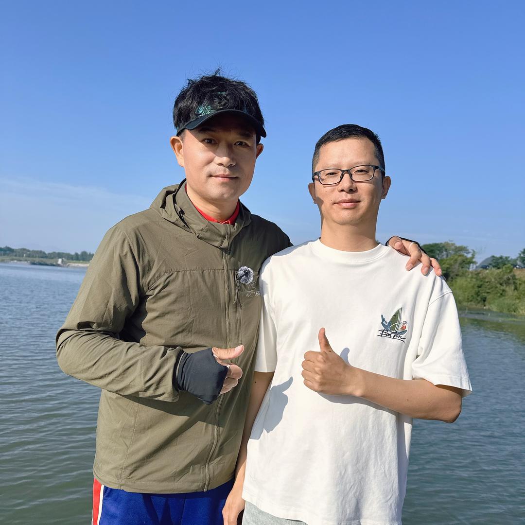 @有故事的大表哥