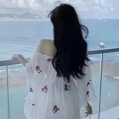 忧愁的小狸猫🐈