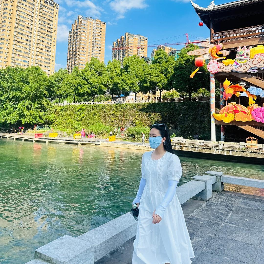 黎开心🥳