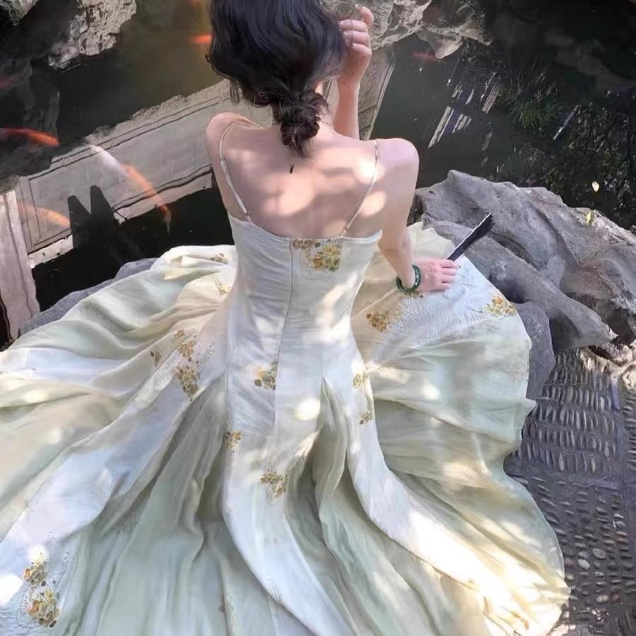 金亿服饰