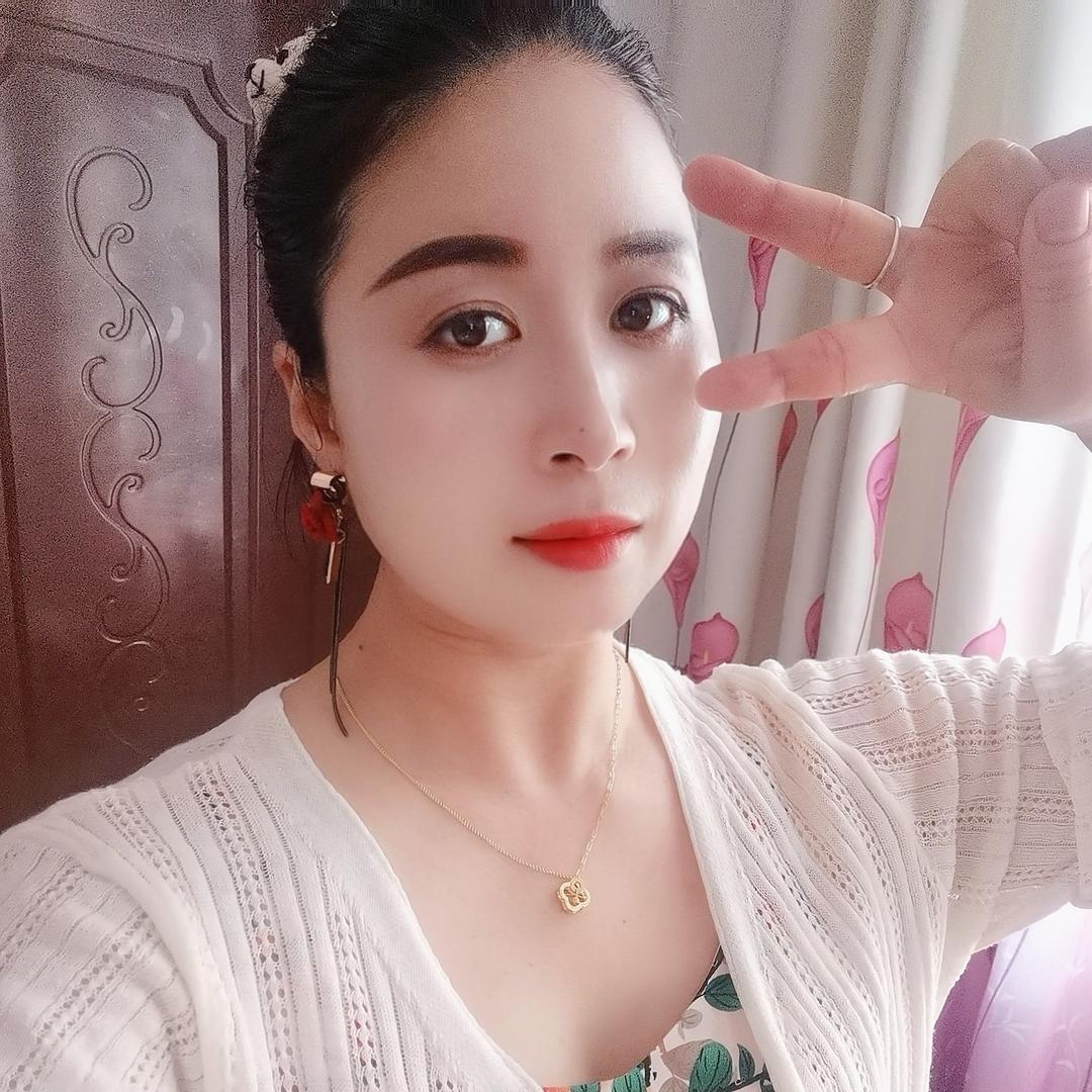 鲁家三小姐（铂尔曼）