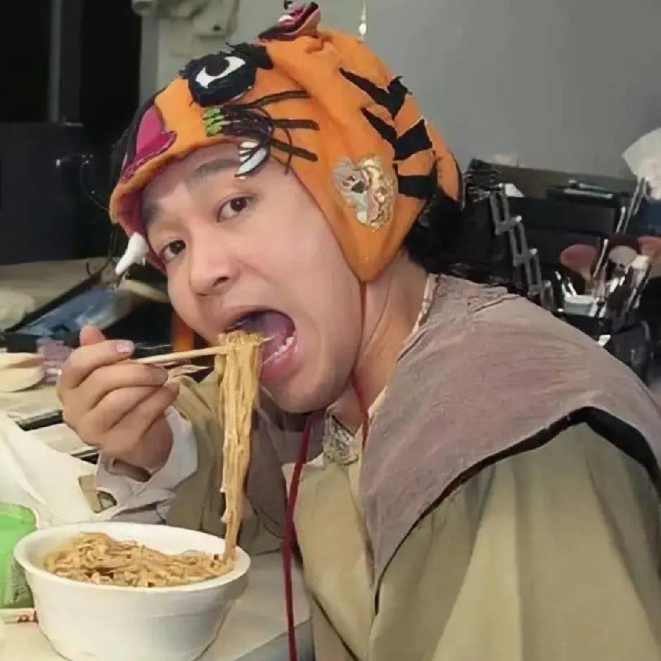 卡泥先生