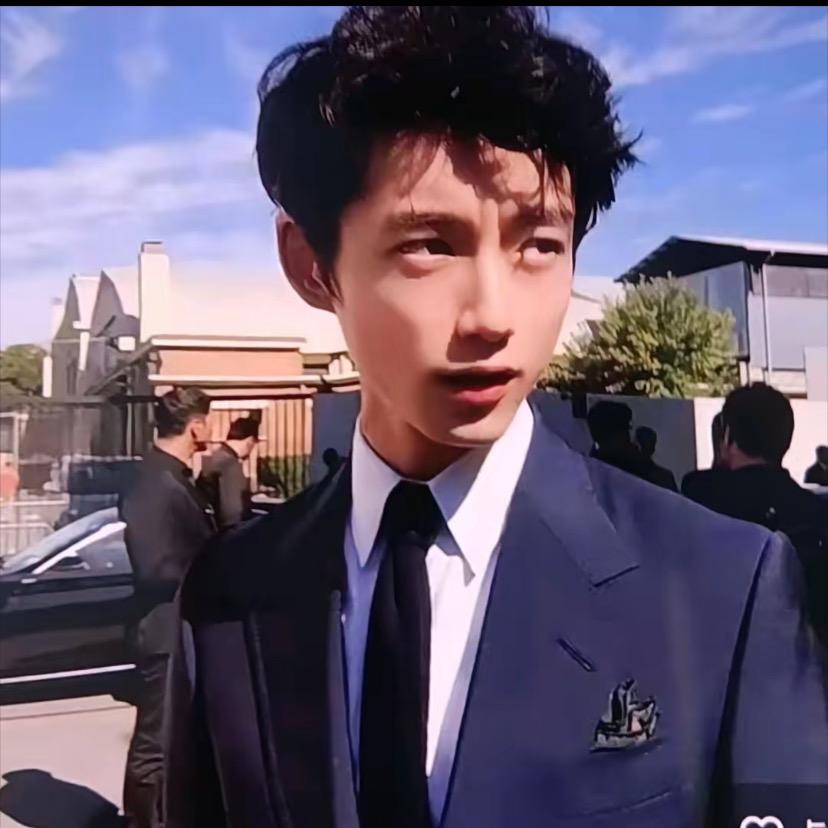 爱玩⌚️得老男孩