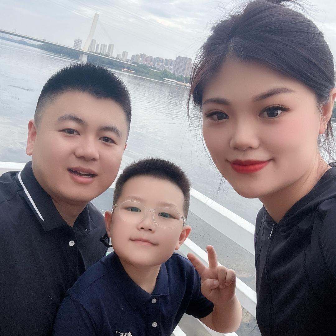 @张敏