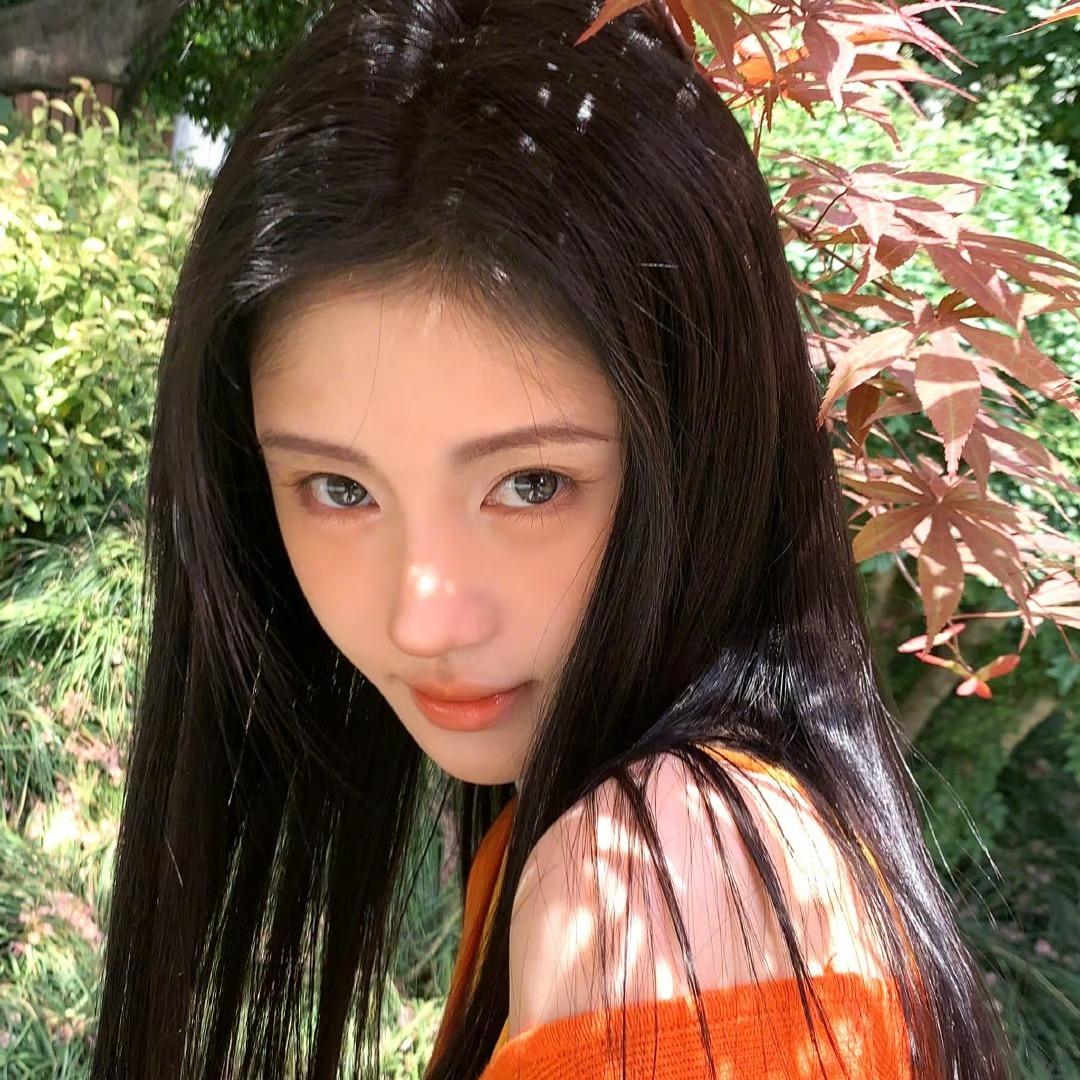 荔枝小姐