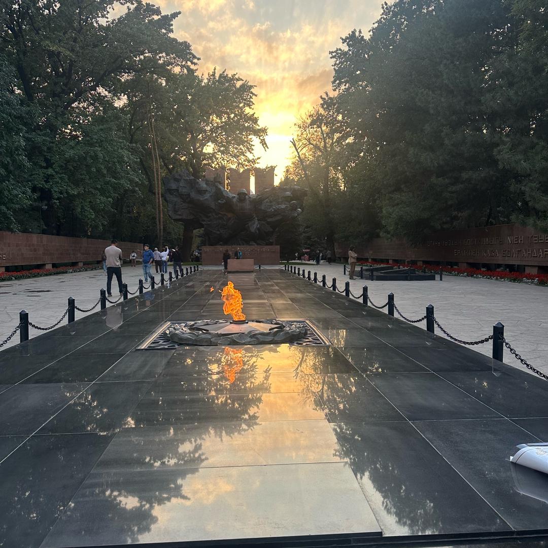 阿拉木图的路人甲