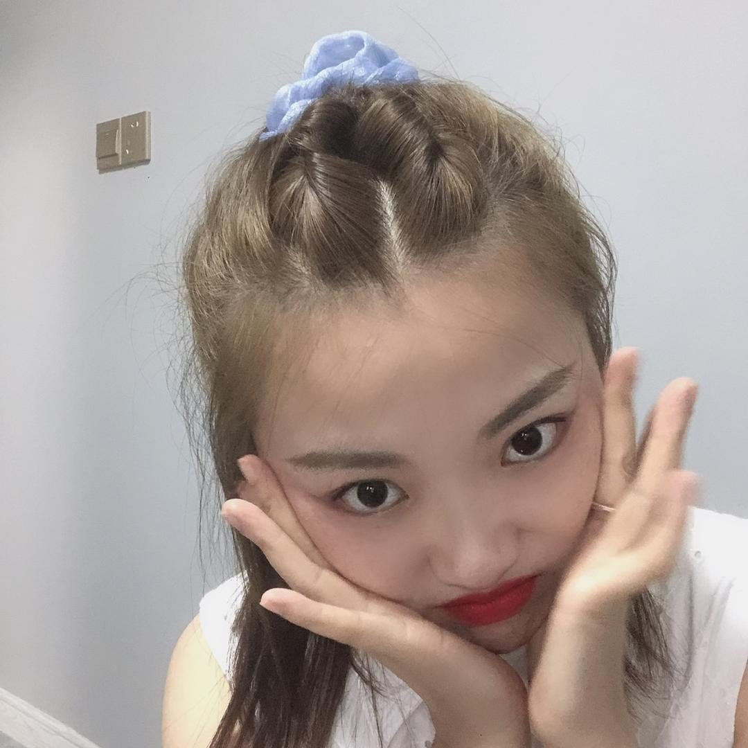 毛憨憨.