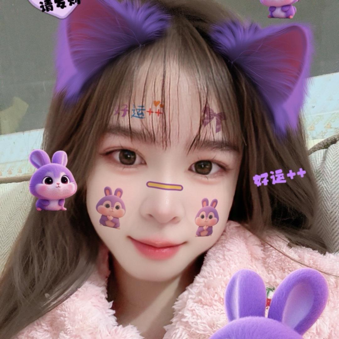 🉑小莫