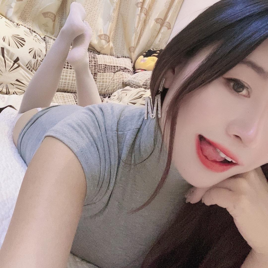 耿大大（别偷看我置顶视频）