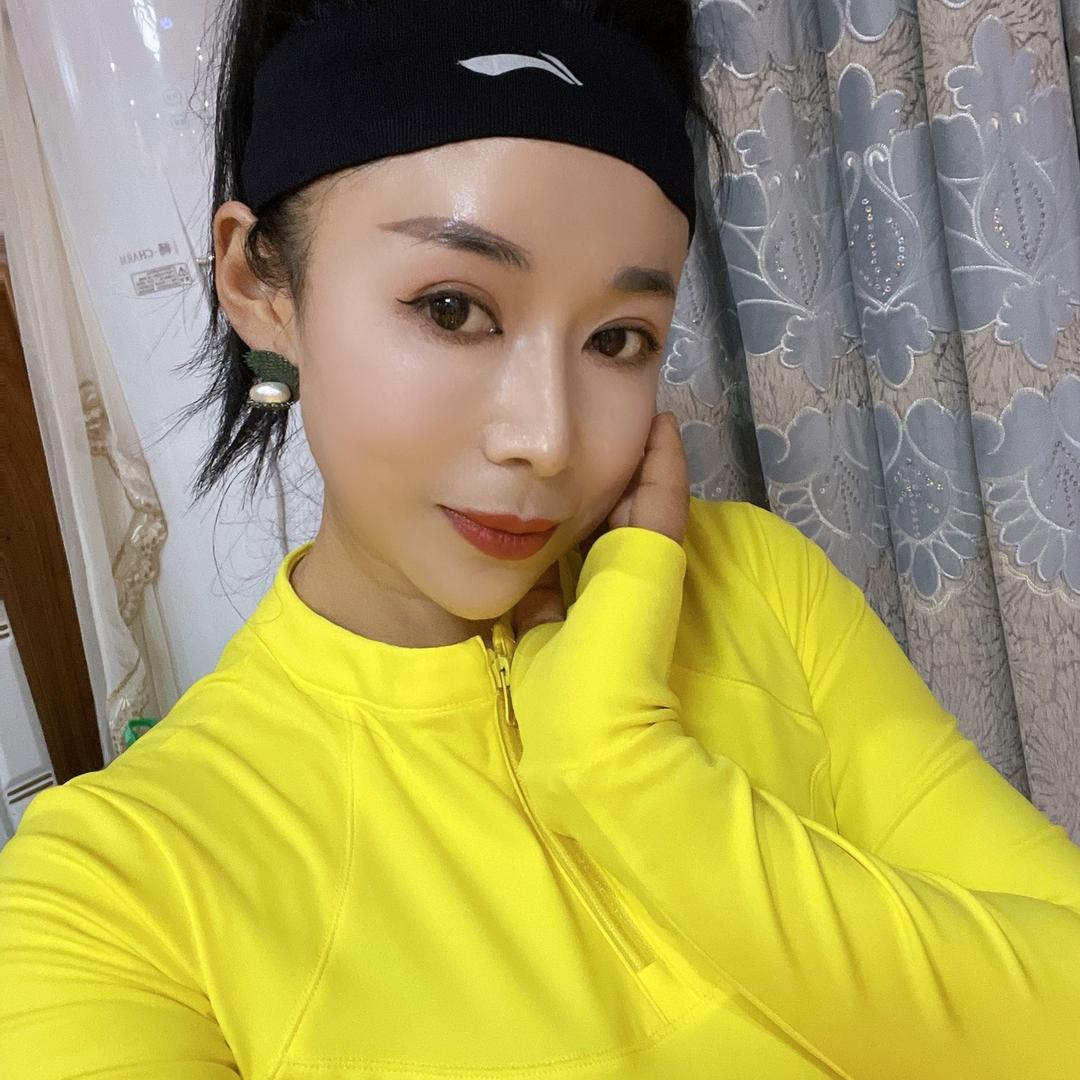 爱健身的珊珊一每晚18:30到20：00