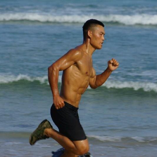 寸拳小伙猎人1号