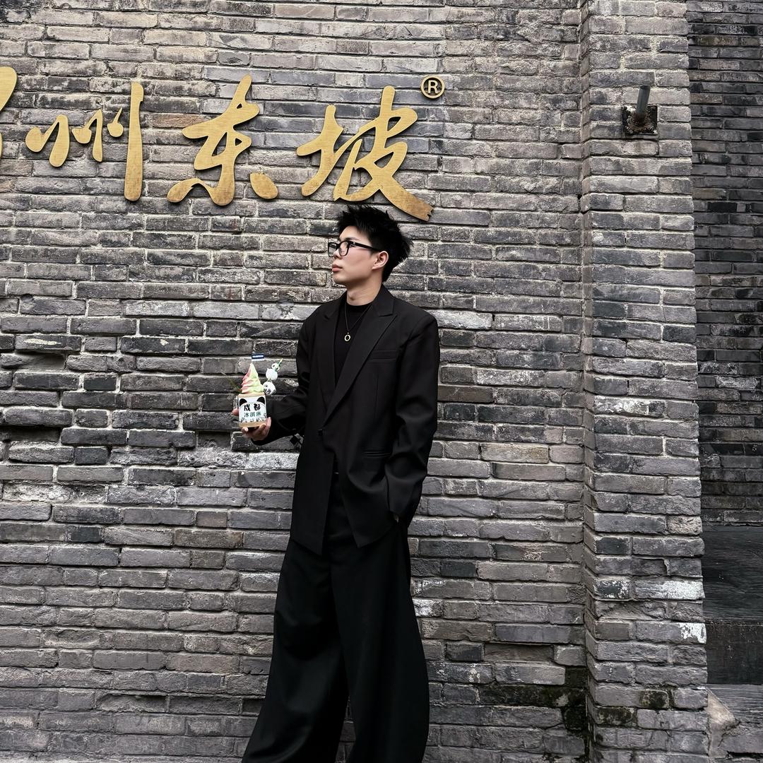 盘锦发型设计师鹤彤