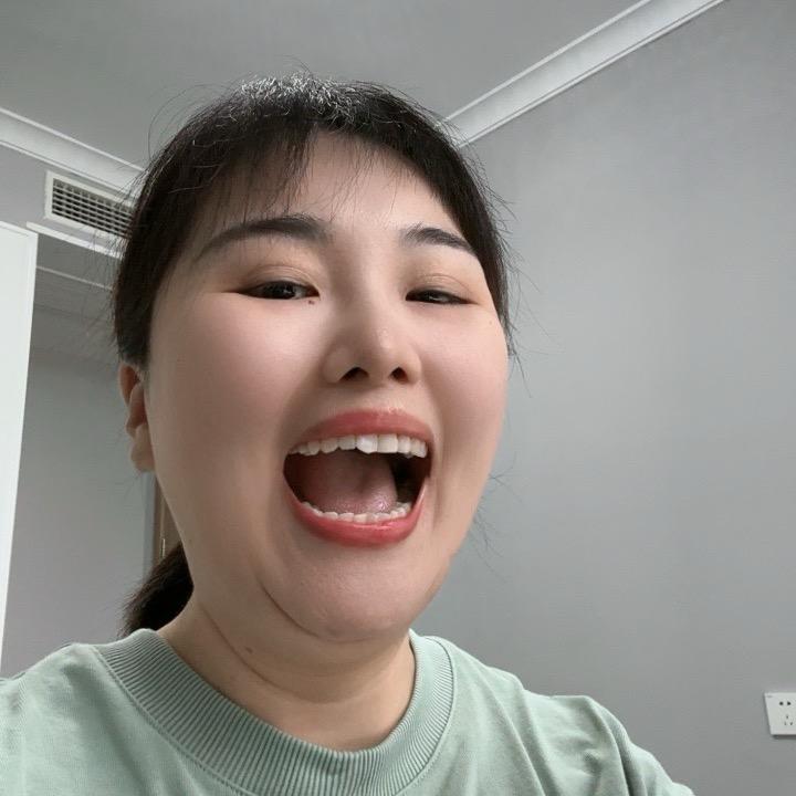 乐乐喜欢吃呀吃