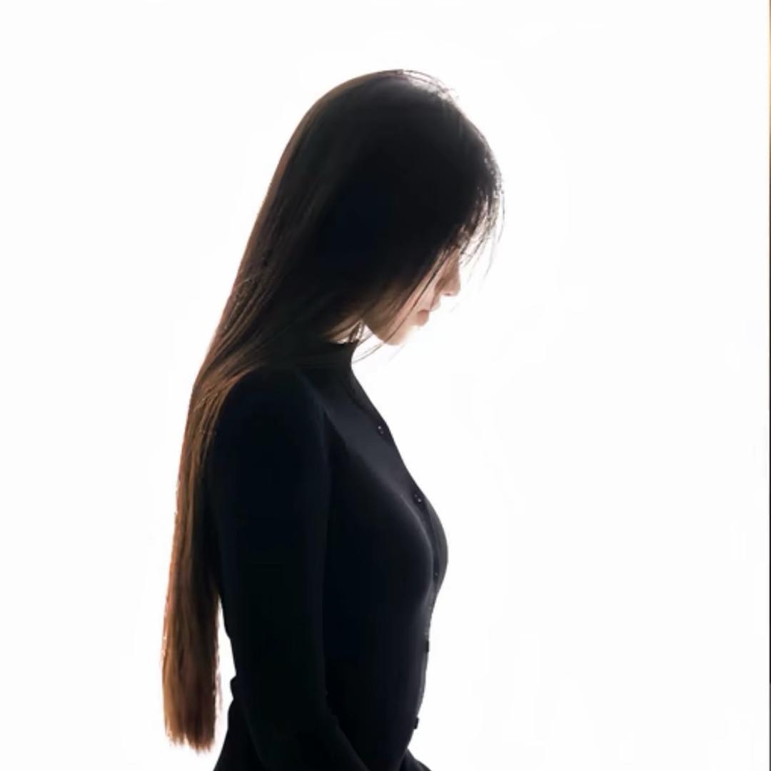 七七