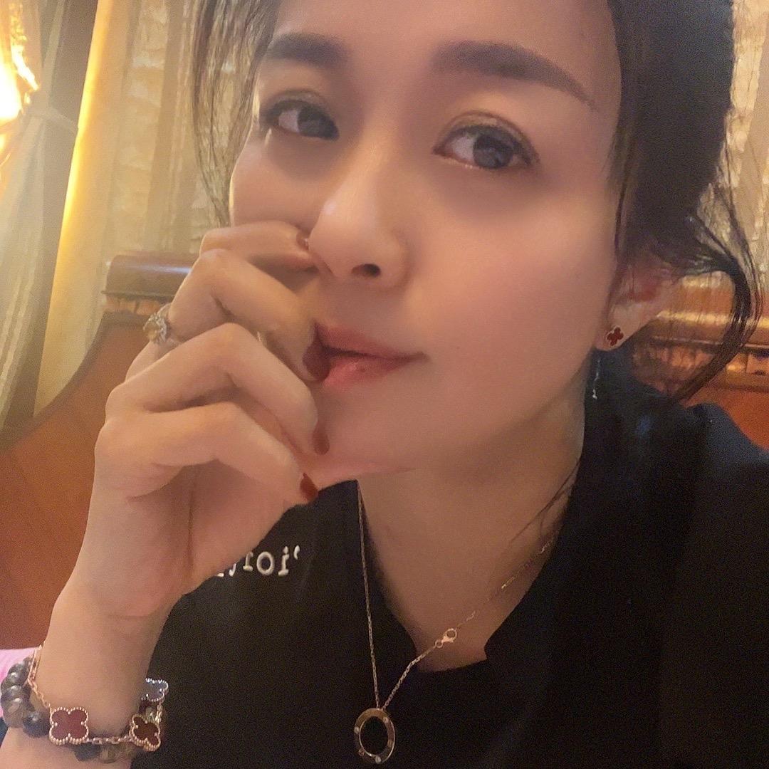 浦江县梵杰服饰有限公司