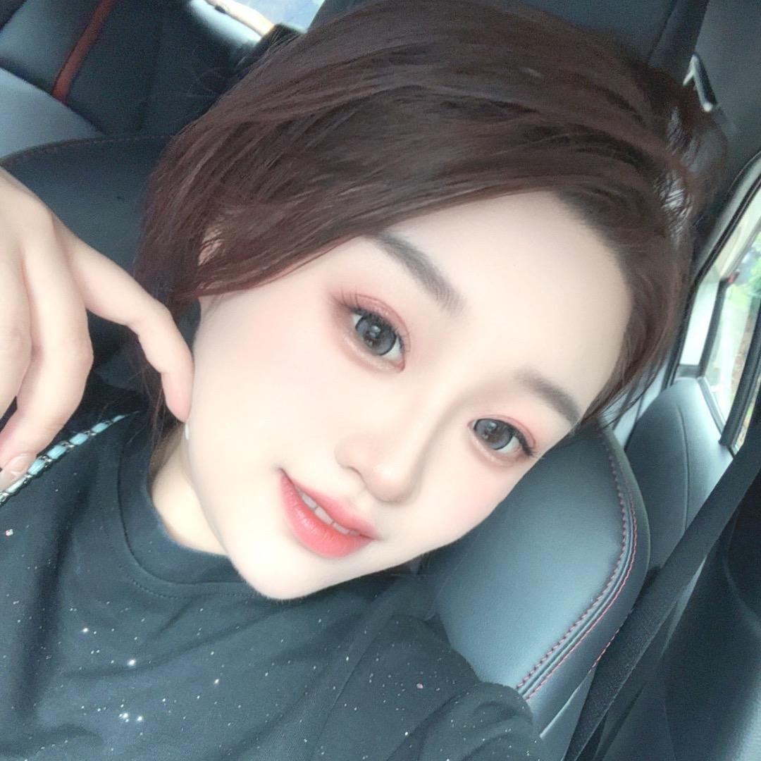 Cc  👑