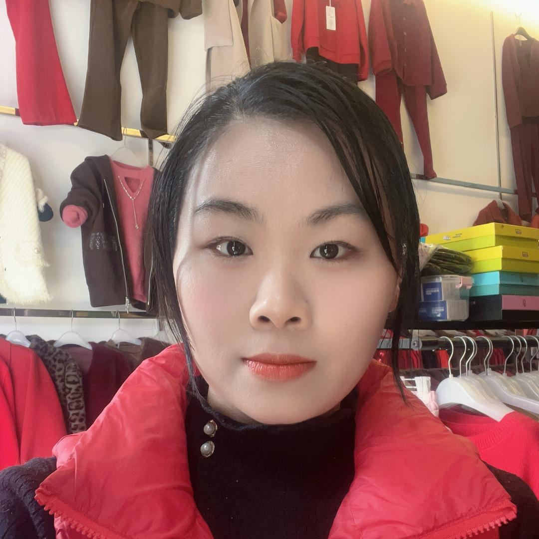 爱衣馆服饰