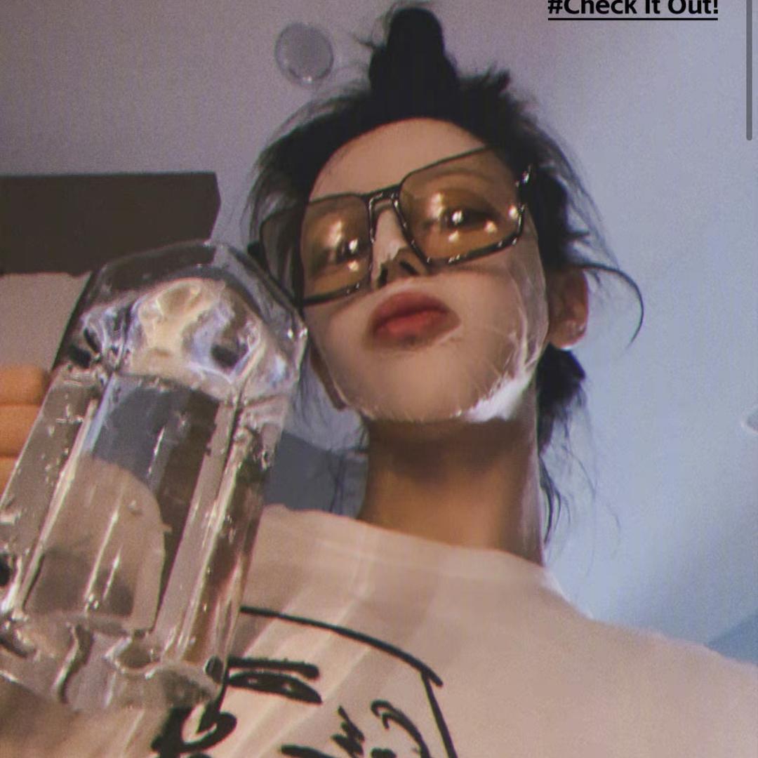 🍑爱吃桃的瑶♧