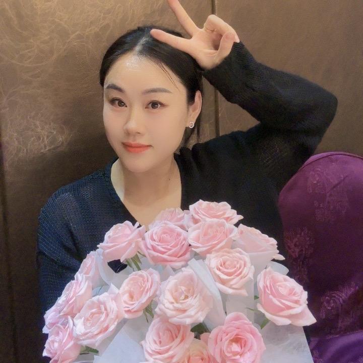 丹姐斐格利亚文果怡彩女装