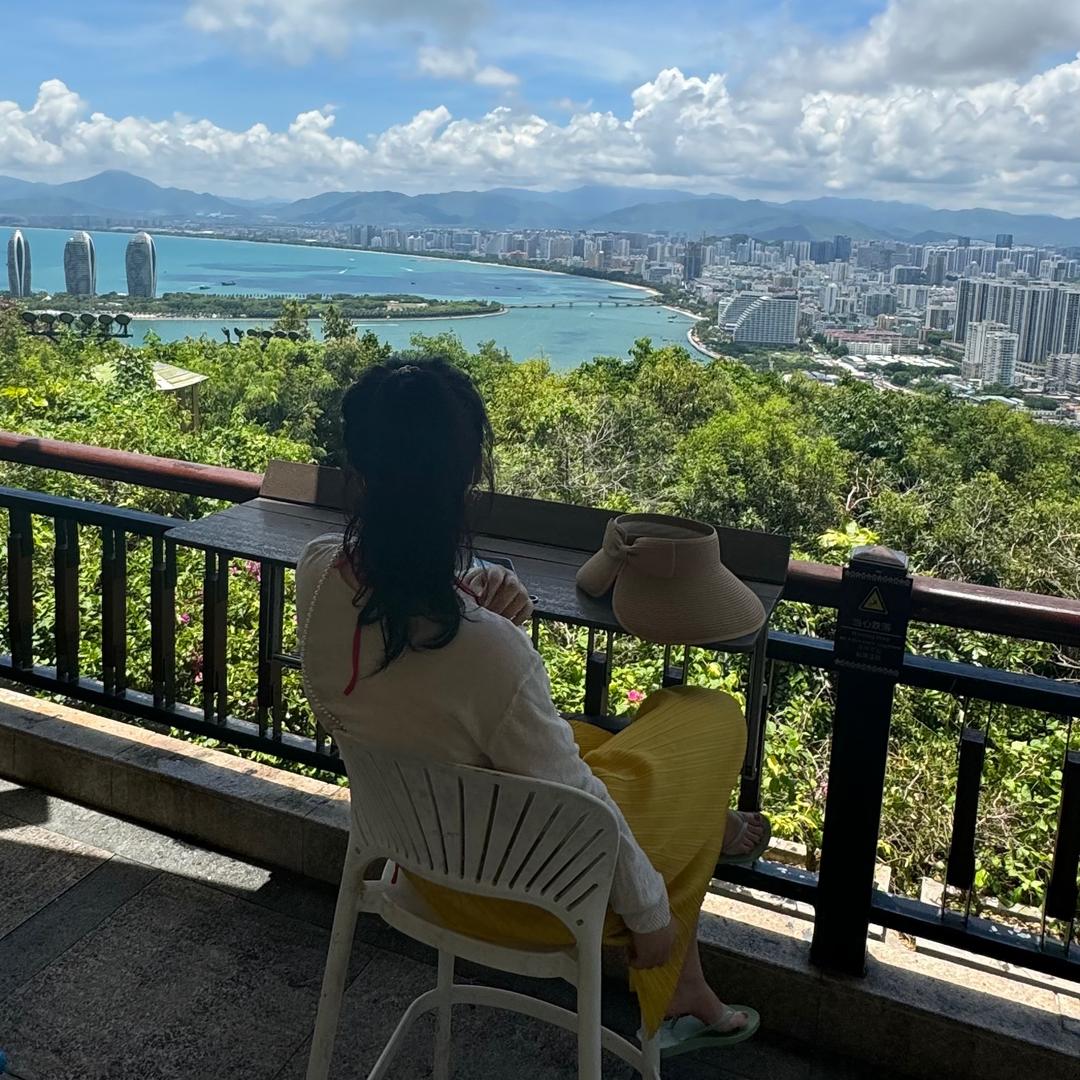 一只小白兔