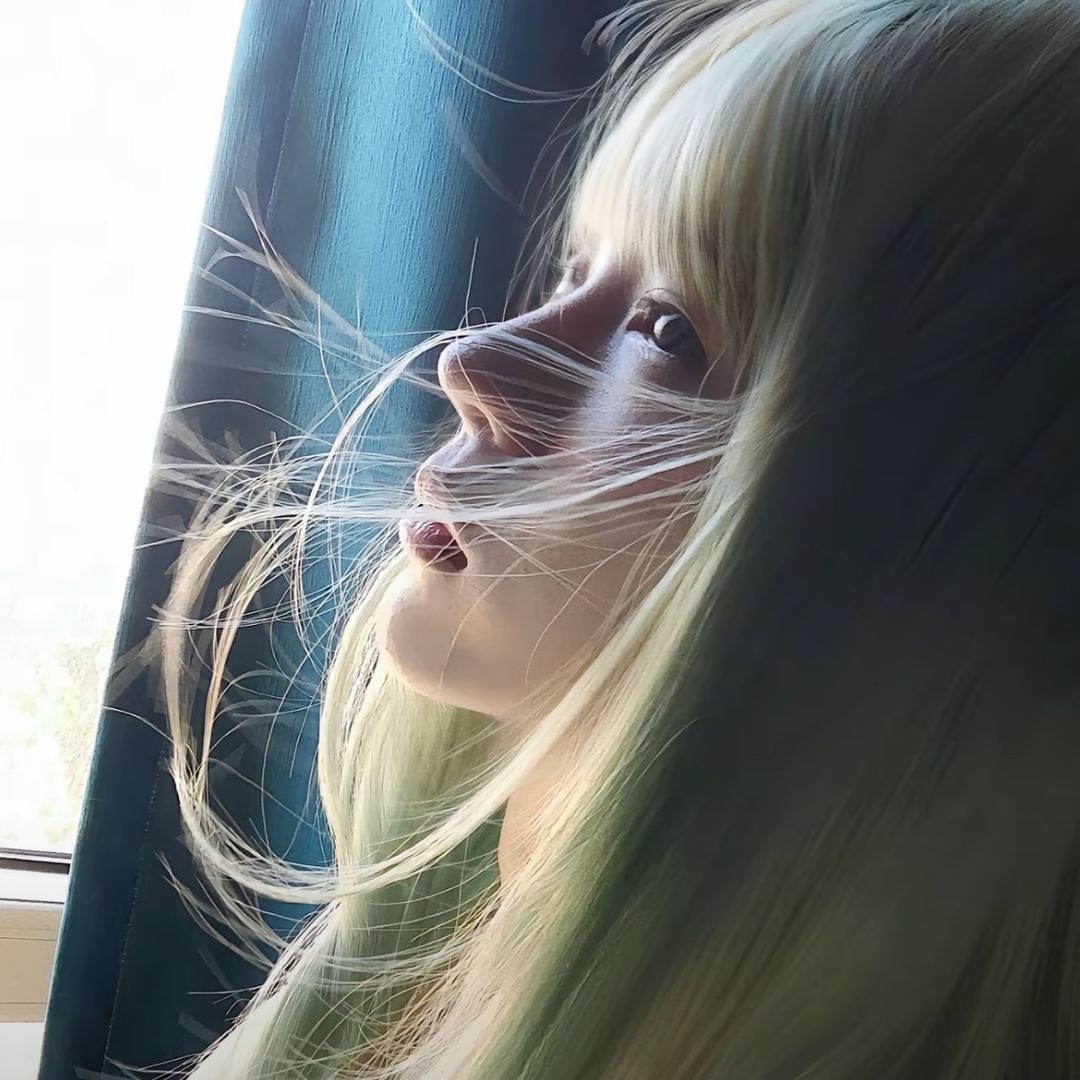 姈薇