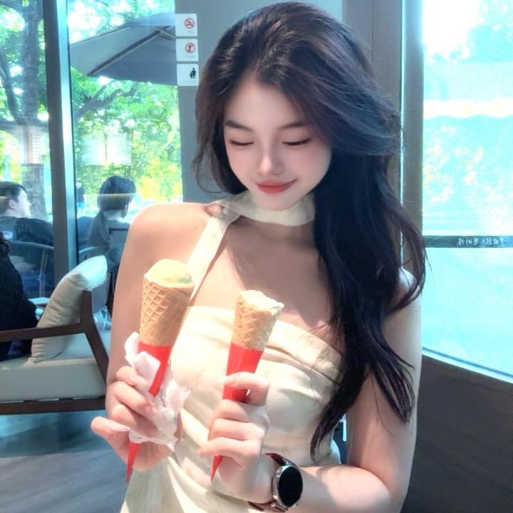 废物美女