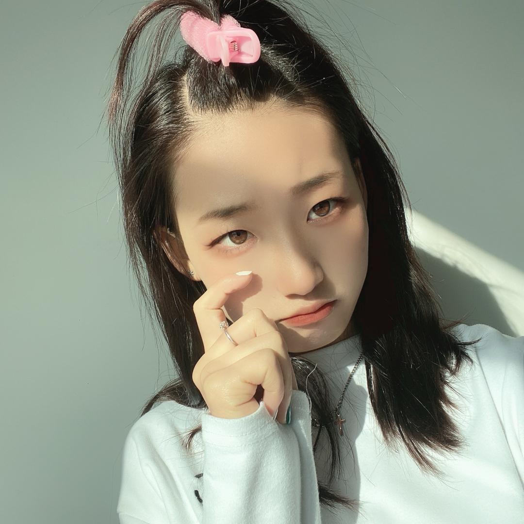 王大奔吖、