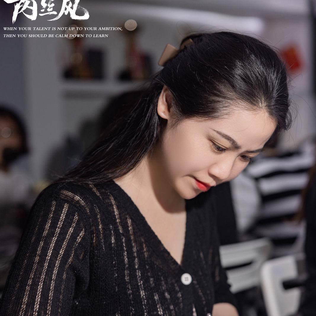 在贵港做眉毛的燕子