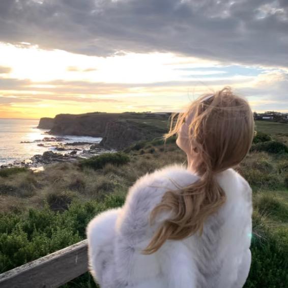 你看我这该死的魅力