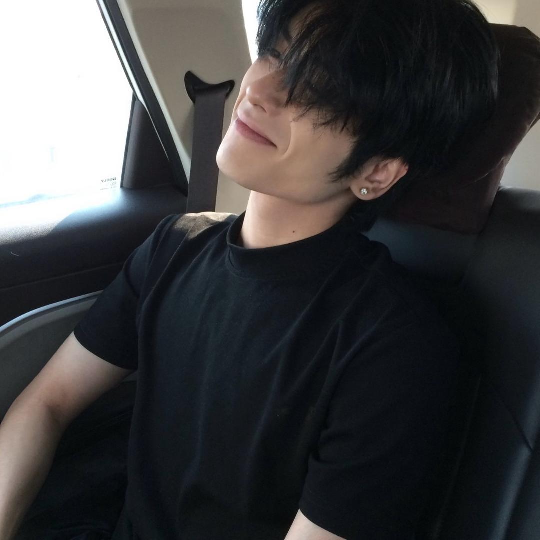 颜默🎶