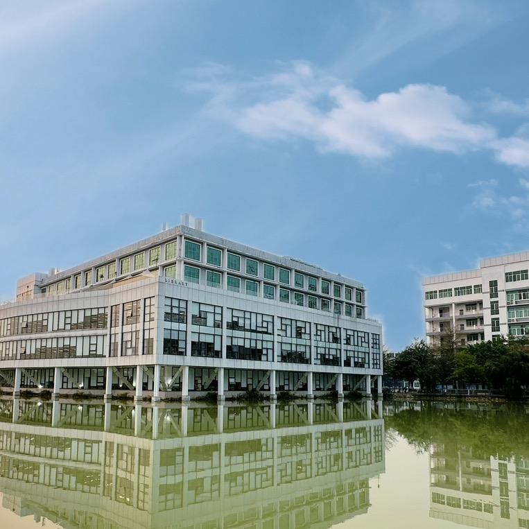 （广东花城中专升学部）陈