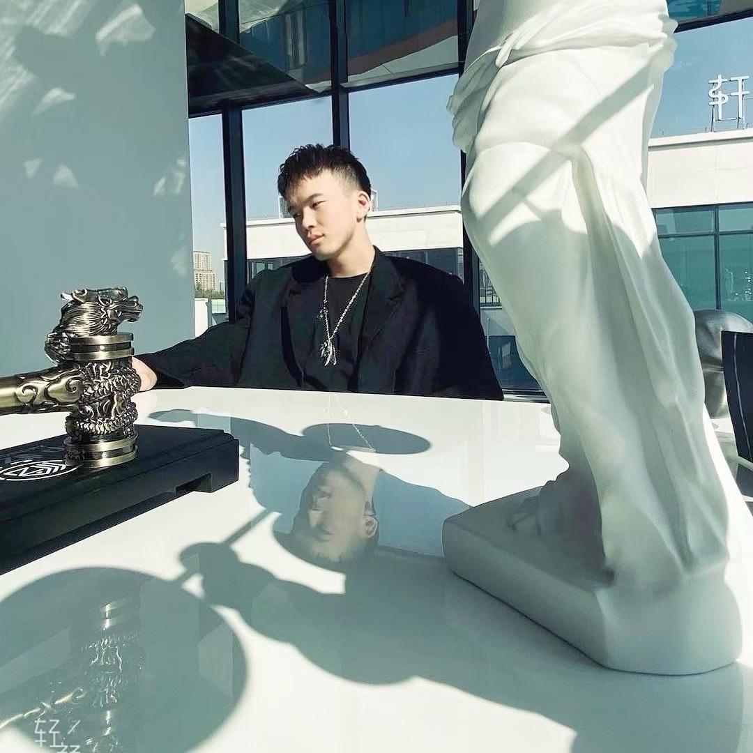 阳泉发型师俊哲