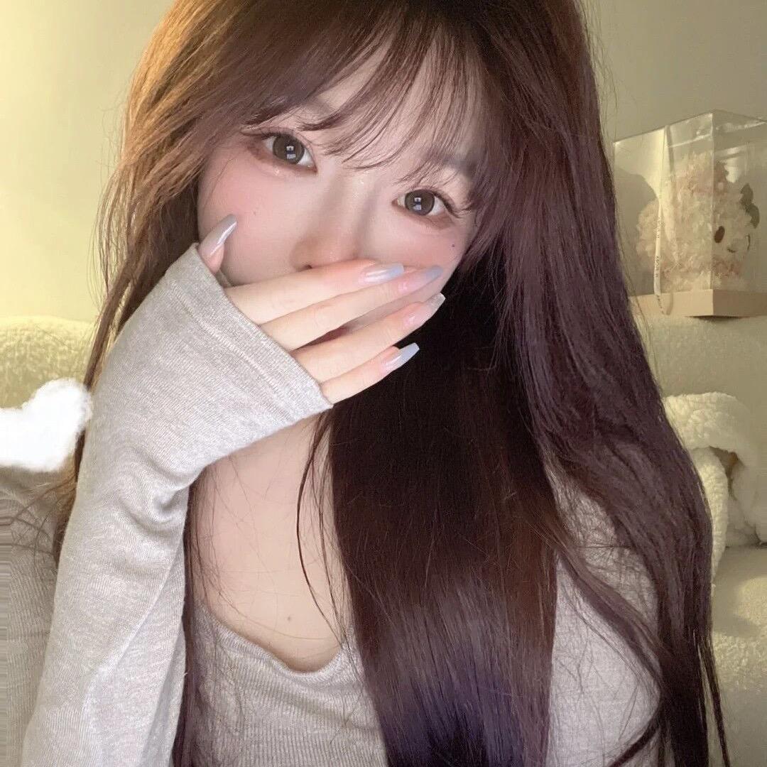 芳华鼓舞队，，张二妮